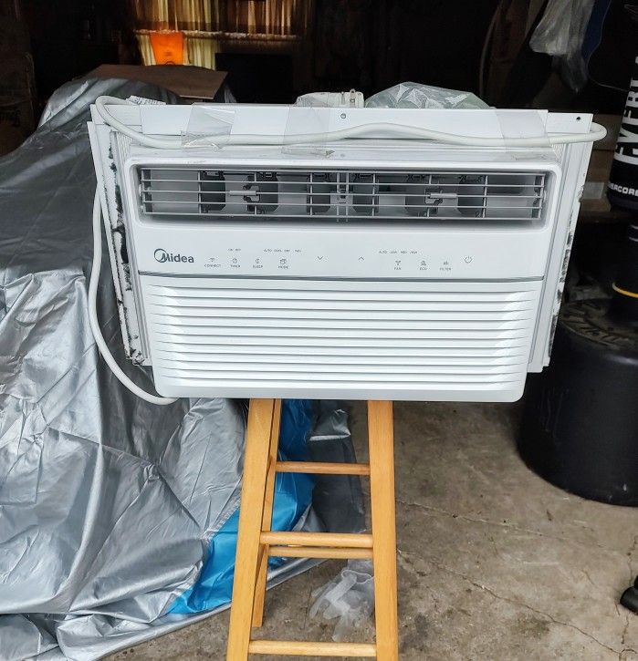 MIDEA Air Conditioner