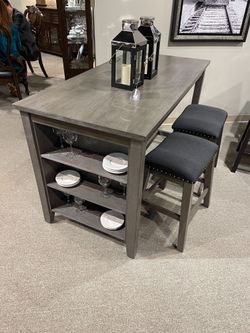 Dining set table with 4 chairs 