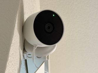 Google Nest Cam (Battery) – Wireless Indoor/Outdoor Security Camera Price: $149.99