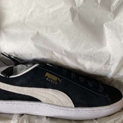 Black Pumas Size 12 Men