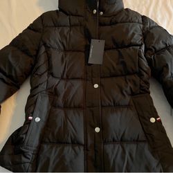 New Tommy Hilfiger Hoodie Puffer Black Coat Jacket Warmth Factor MSRP $200 J4 J5 