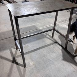 Metal workbench
