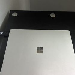 Microsoft Windows 10 Surface Pro Laptop