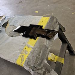 Emblem Chevy Silverado 2020