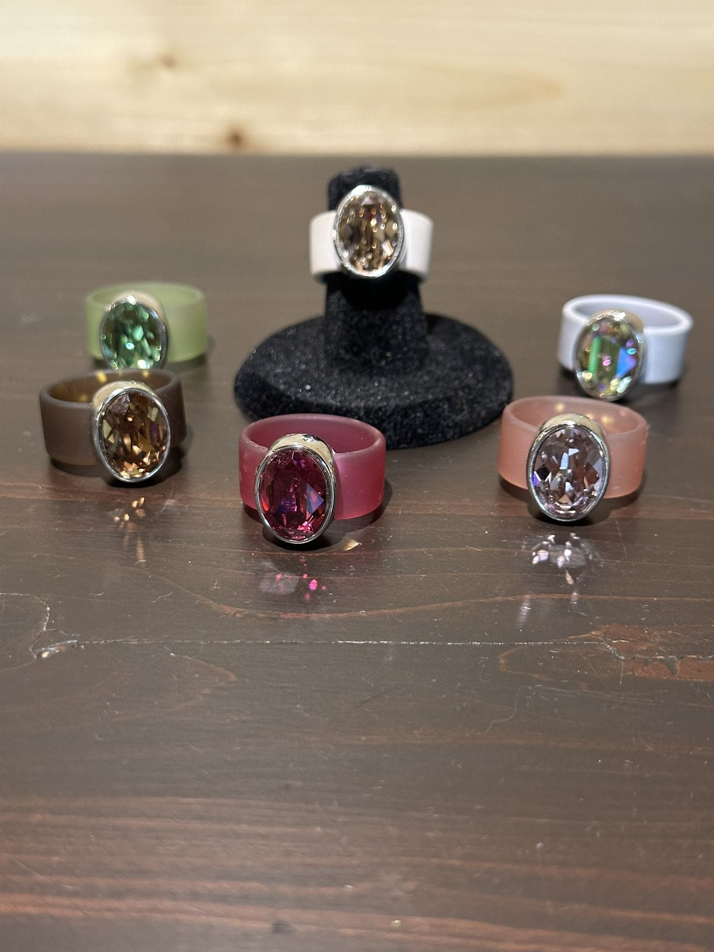 BNWT Fun costume jewelry ring set in multiple colors.