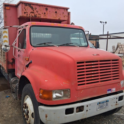 1993 international 4900 flatbed