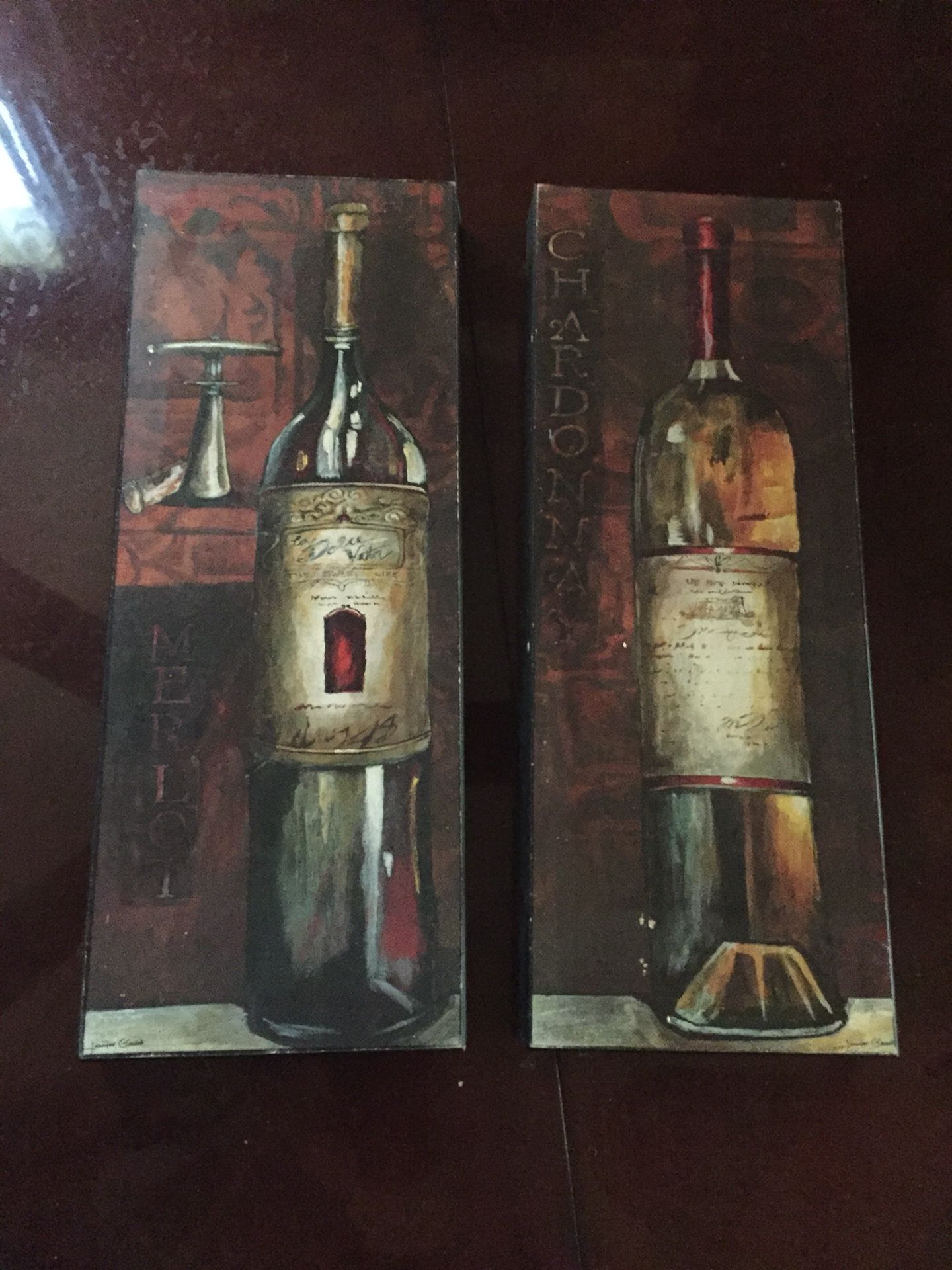 2 wine bottle wall pictures