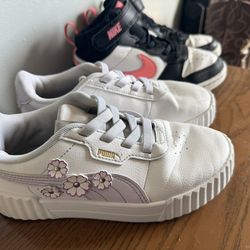 Girls shoes / Sandals