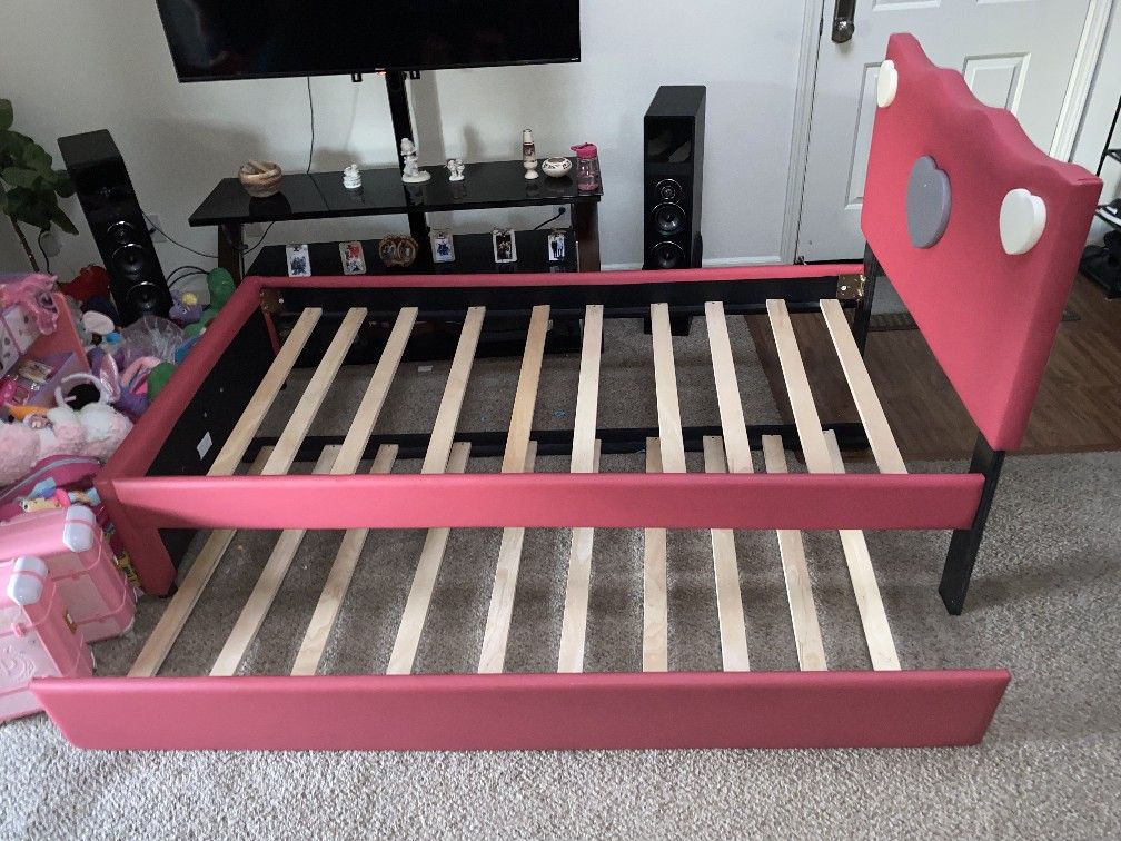 Twin Top Bed With A Pull Out Twin Bed