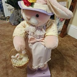 Musical Easter Bunny 