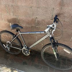 Barely Used Mountain Bike For Adults And Teens