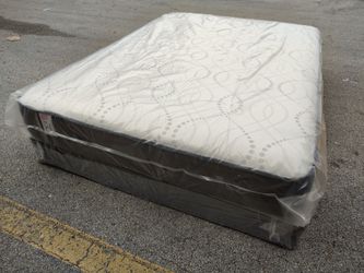 NEW MATTRESS FULL SIZE WITH BOX SPRING