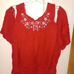 Very Pretty Ladies Size Medium Top 