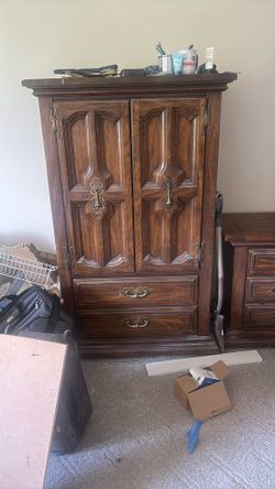 Dresser , Chest , And Nightstand ;2 Drawers