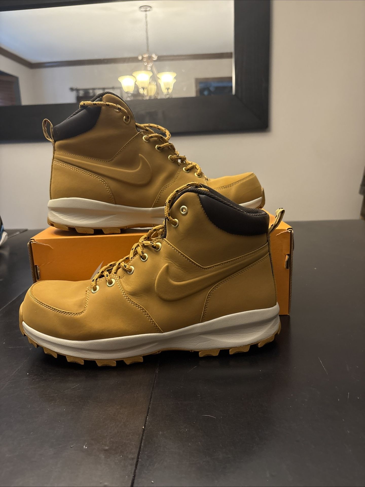 Size 12 - Nike Manoa Leather Haystack