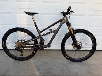 Revel Rail 29 Carbon Mountain Bike Full Suspension