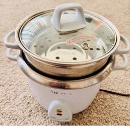 Aroma Rice Cooker with Steamer Tray