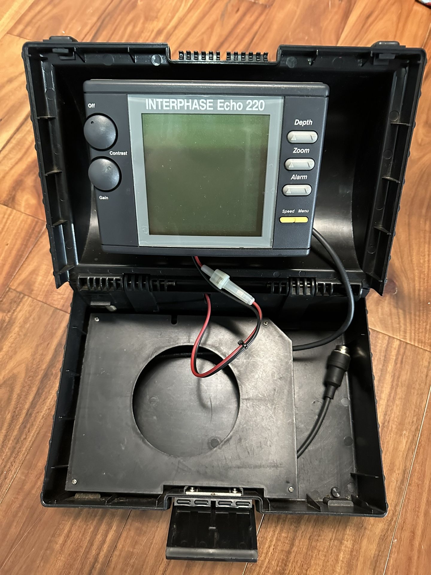 Interphase Echo 220 Portable LCD Fishfinder