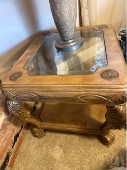 Coffee table and end table very good quality