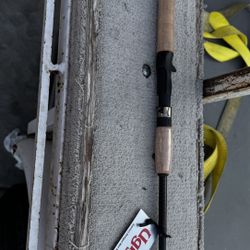 Brand New  2pc Ugly Stick ELITE Salmon/steelhead 8’6”ft Rods