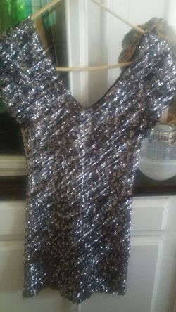 Dress M