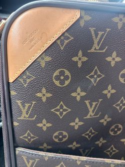 Louis Vuitton carryon for Sale in Naples, FL - OfferUp