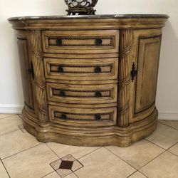 Drawer/ Foyer 