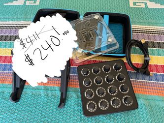 DJ TechTools Midi Fighter Twister, Chroma Cover, Case, & Cable + Fighter Stand