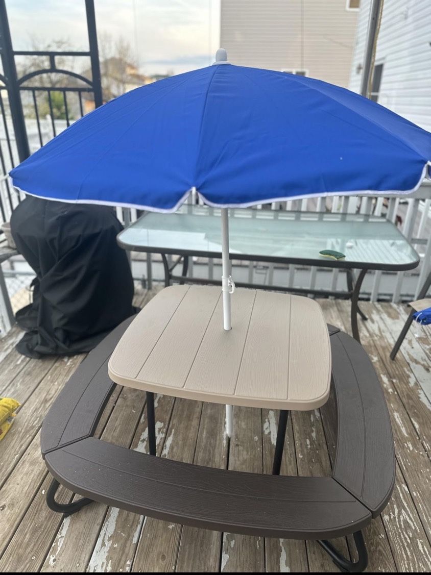 Kids Picnic Table, 8 Person Toddler Outdoor Table and Chair Set, 4 Built-in Benches, Removable Umbrella, Metal Frame & HDPE Top, Children Outdoor Furn