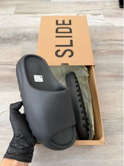 Adidas Yeezy slides