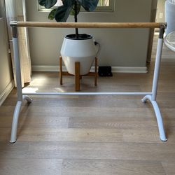 Adjustable Modern Ballet Barre 