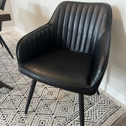 Set of 4 Modern Black Faux Leather Accent Chair