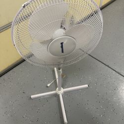 Impress 16" Oscillating Stand Fan
