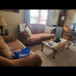 LIVING ROOM SET TABLES LOVE SEAT , SOFA CLEAN WELL KEPT 