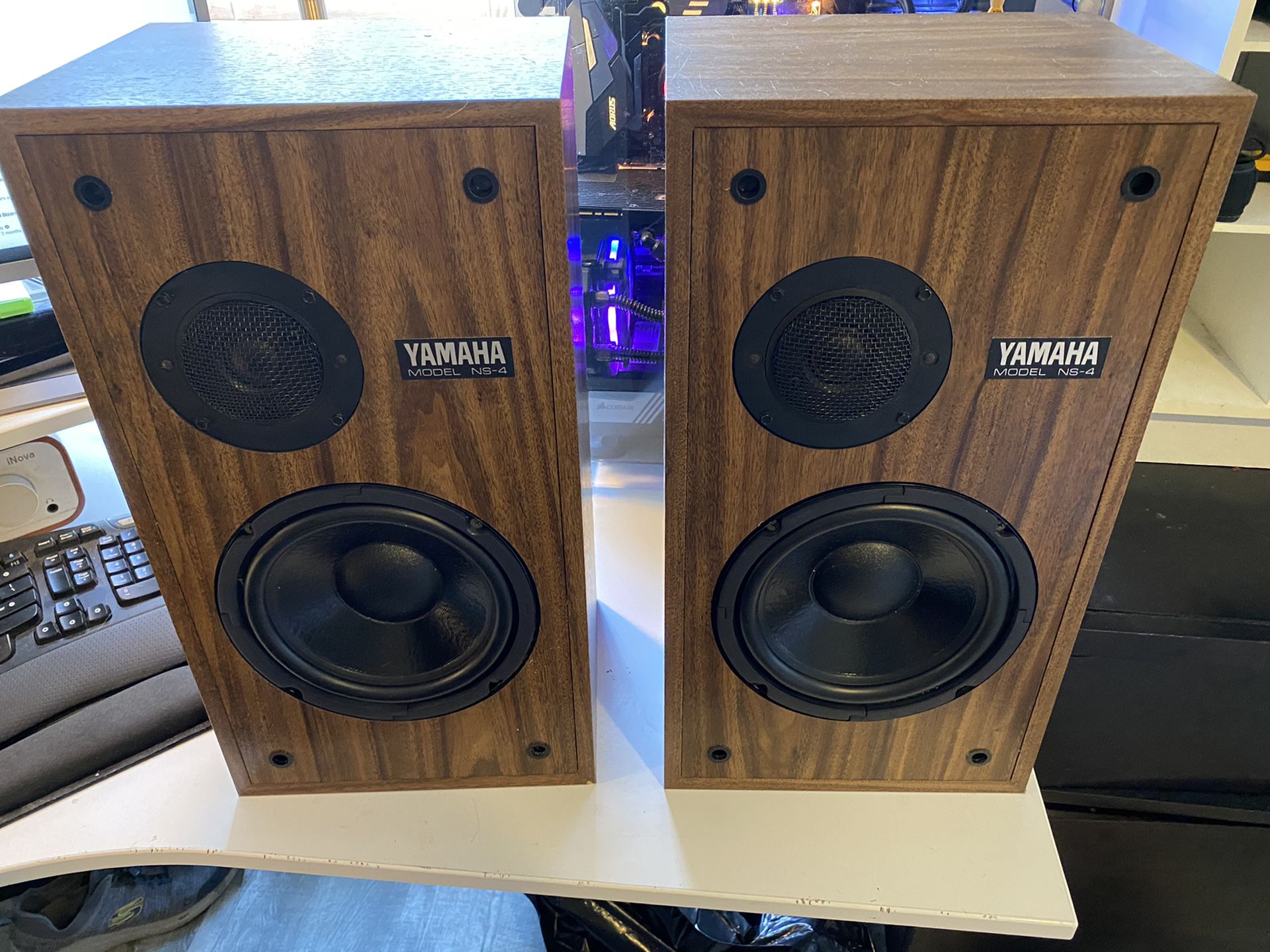 Yamaha NS-4 speakers
