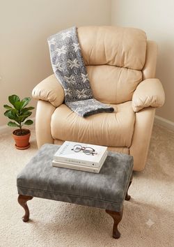 Queen Anne Style Cabriole Legs Upholstered Ottoman