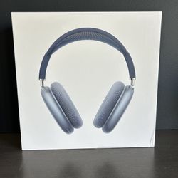 AirPod Maxes Blue