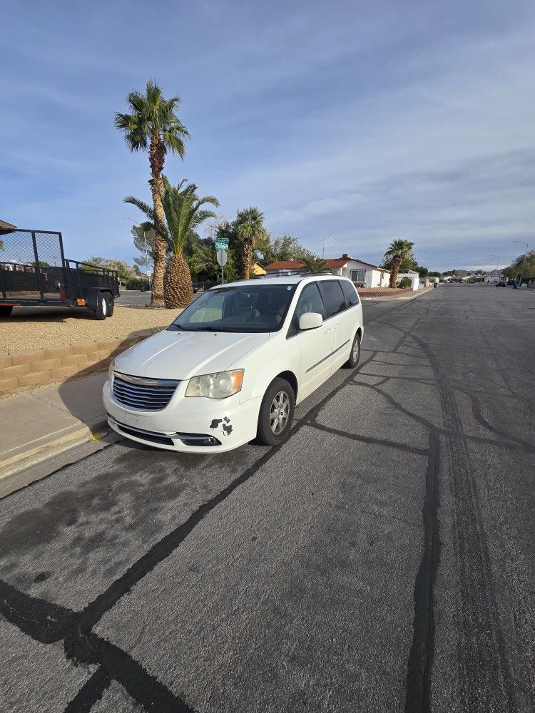 2012 Chrystler Town And Country