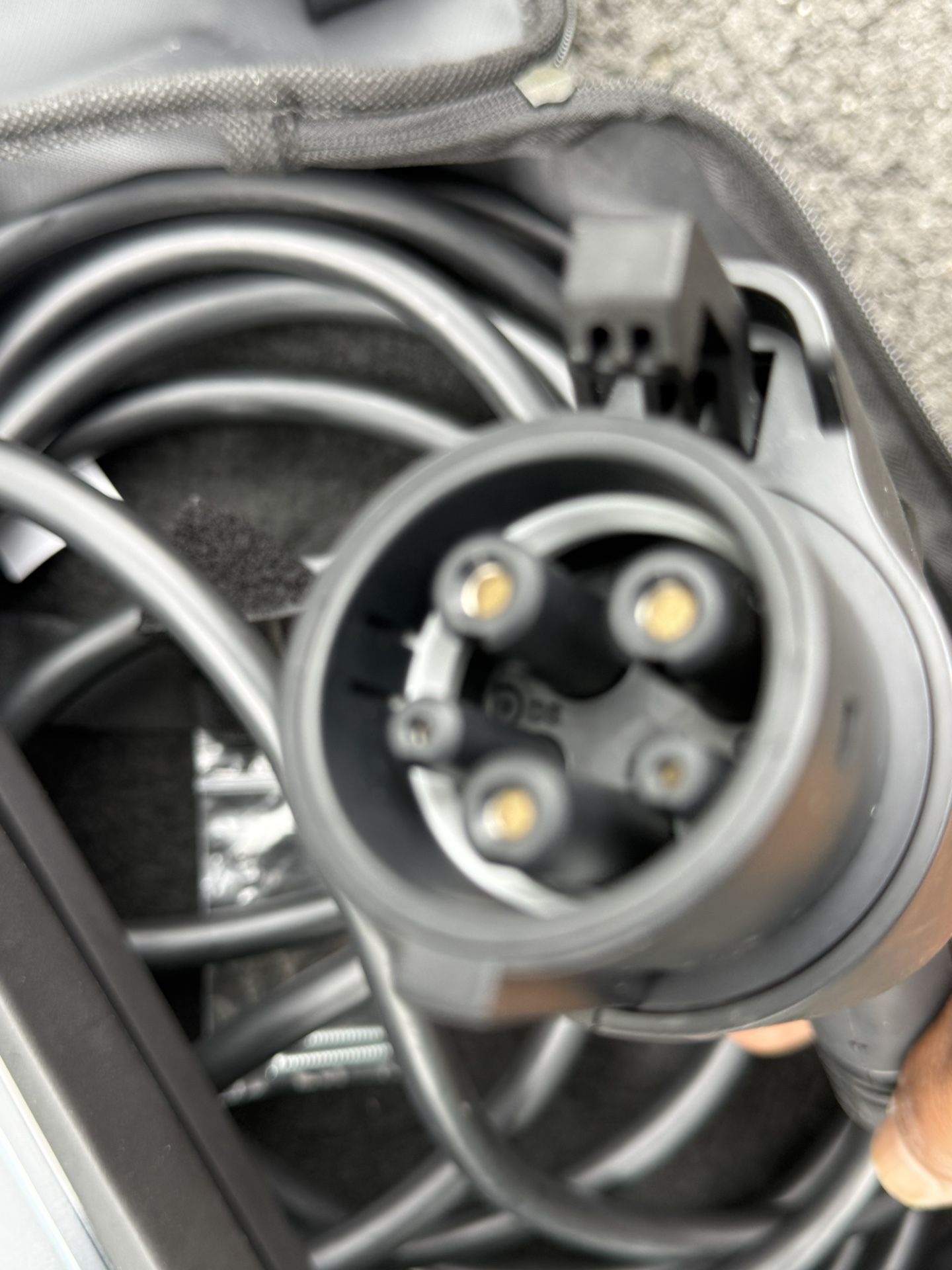 Mercedes Electric Car Plug