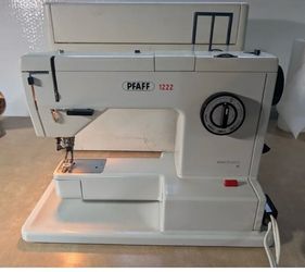 Pfaff 1222