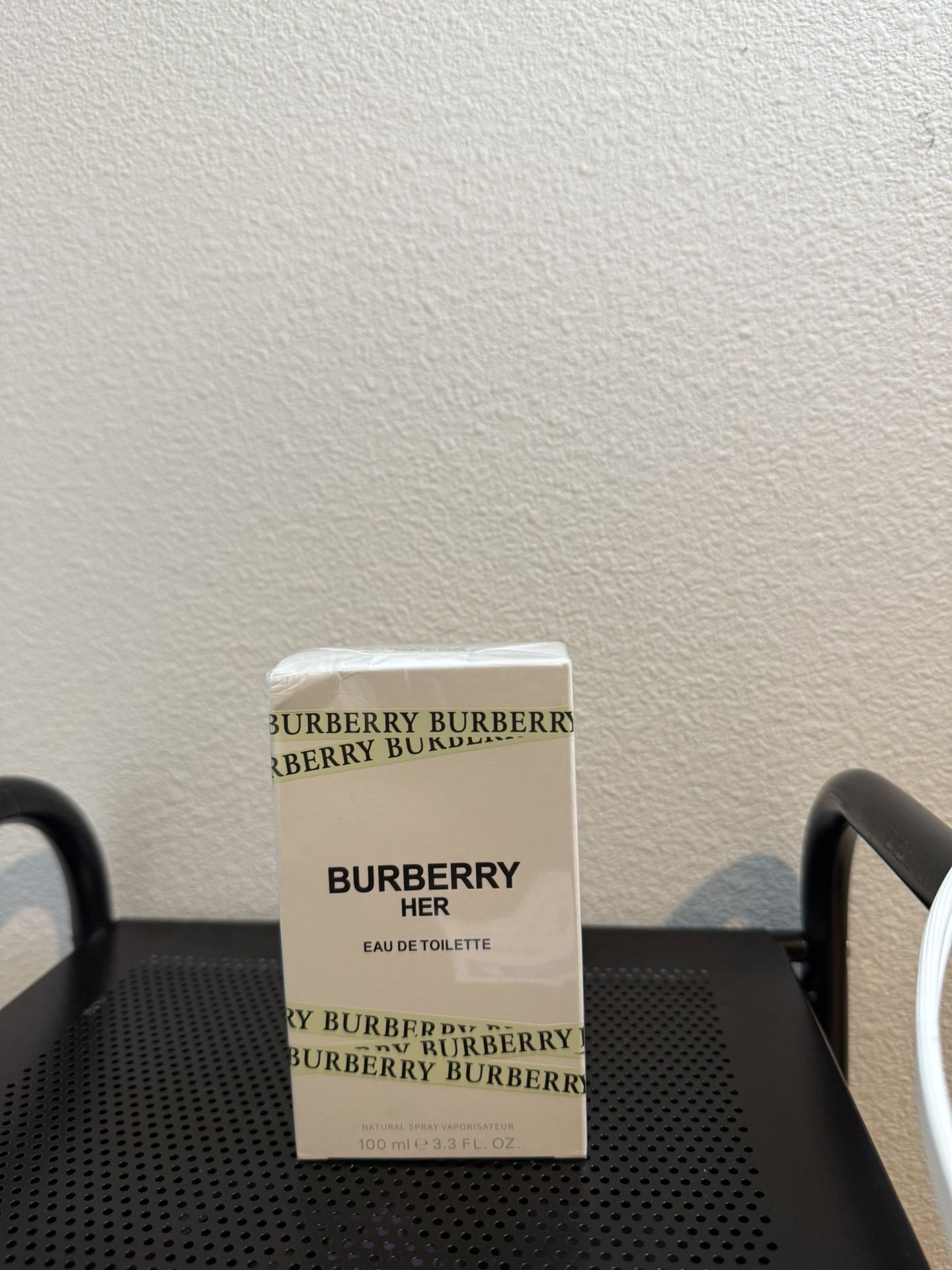 BURBERRY HER perfume 1:1 Quality