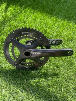 Road crank set