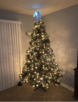 7.5 FT SPARKLING AMELIA PINE LED