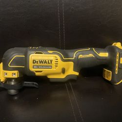 DEWALT ATOMIC 20V MAX Cordless Brushless Oscillating Multi Tool (Tool Only)