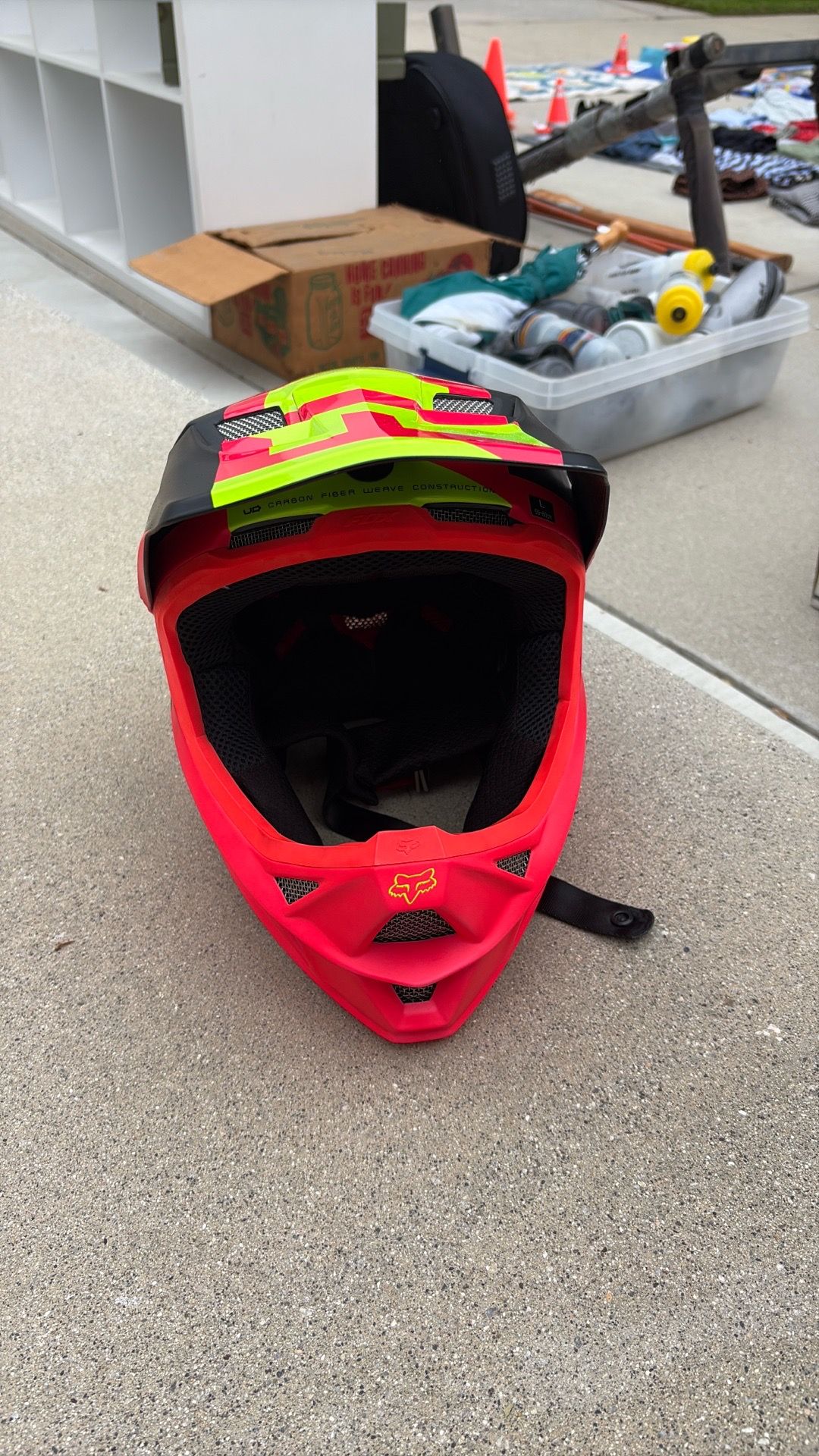 MTB/downhill helmet - size L