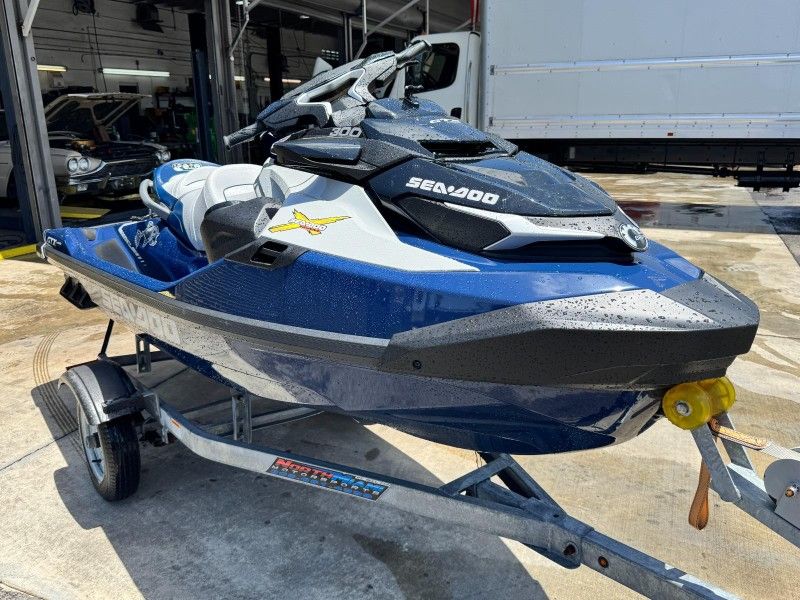 2023 Sea Doo 300GTX Limited, rotax power, supercharged, ONLY 30HRS 💥.
2023 Sea-Doo GTX Limited 300 – Ultimate Touring Performance
Experience luxury