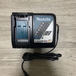 Makita 18V LXT Lithium-Ion Rapid Optimum Battery Charger