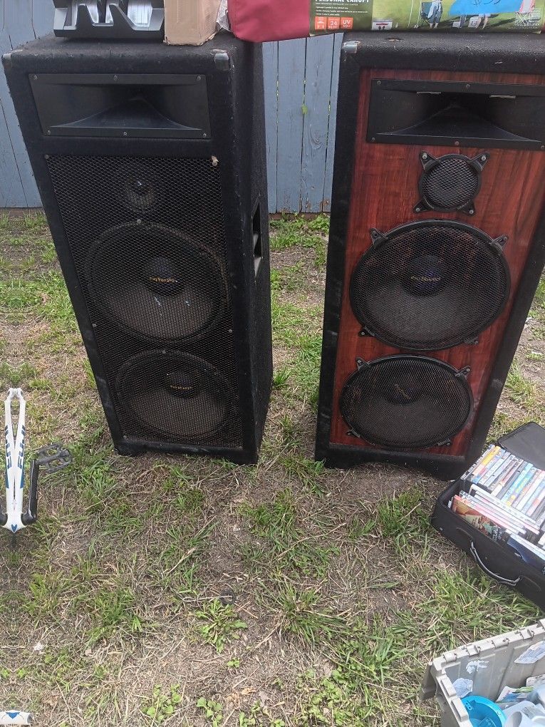 Pro Studio DJ Speakers