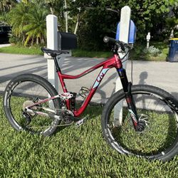 Women’s Full Suspension Bike ( 2018 Liv Pique) Medium)