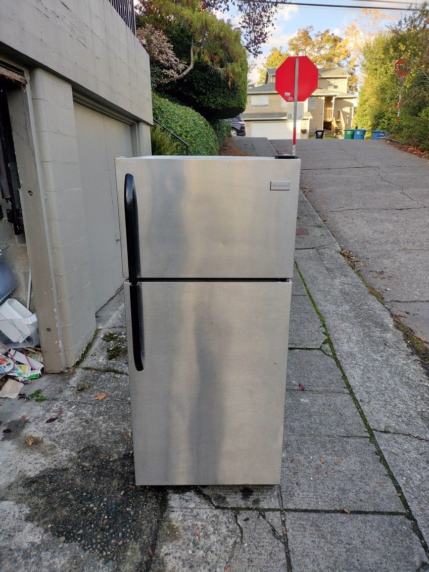 Frigidaire Stainless Refrigerator - Can Deliver